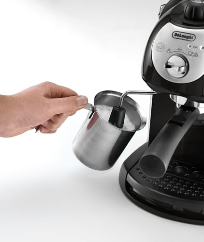 De'Longhi EC201.CD.B Macchina manuale da Caffè Espresso e Cappuccino, Caffè in Polvere o in Cialde E.S.E., Montalatte classico per Cappuccini, Serbatoio Estraibile da 1.1 L, Caldaia acciaio inox - Funzionalità e accessori