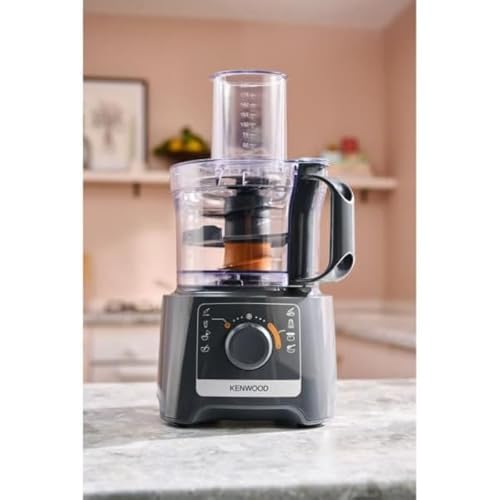 Kenwood Multipro Compact FDP31.020GY Modello 2023, Robot Tritatutto da cucina con 2 velocità di Lavorazione + Pulse, Ciotola da 2,1L, Tagliaverdure Elettrico per Tritare, Grattugiare e Impastare, 800w - Prova pratica